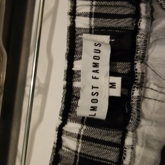 Almost Famous Joggers size M - Picture 2 of 6